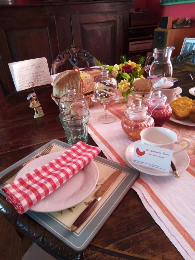 B&B La Gallinella Rossa Baschi Bagian luar foto