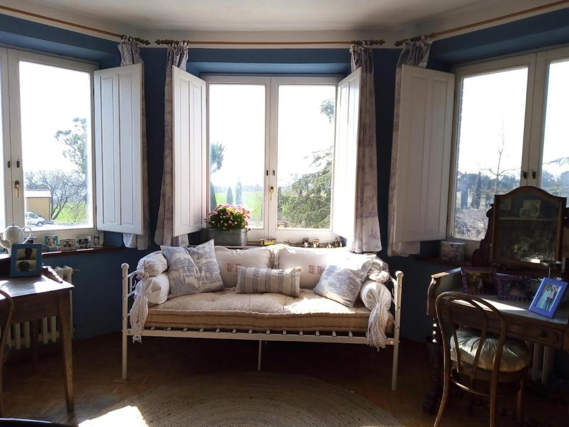 B&B La Gallinella Rossa Baschi Bagian luar foto